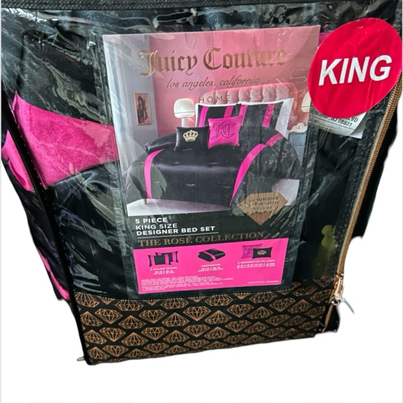 JUICY COUTURE BLACK SATIN W/ HOT PINK VELVET STRIPES 5PC KING COMFORTER SET NWT - Picture 3 of 11